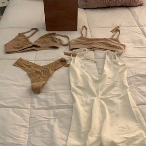 SKIMS NWT undergarments XS-S
